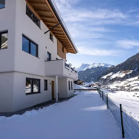 Alpenherz Apartment *